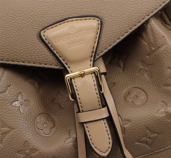 canvas and leather bag,top quality, no box,with dust bag size 27.5-33-14cm, B110