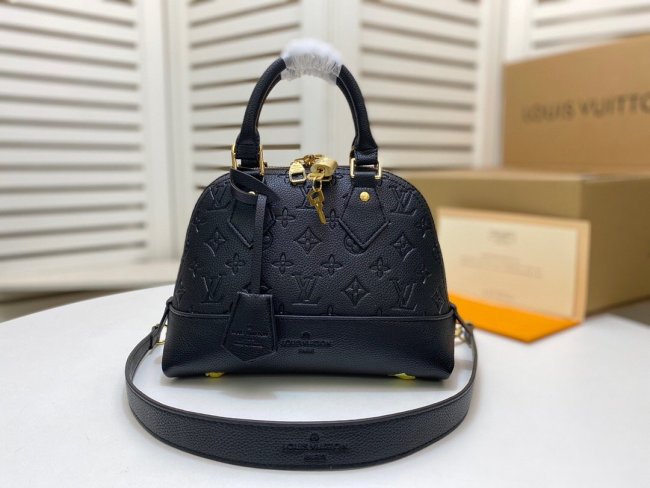 Leather Neo Aima BB bag ,AAAAA ,size 25x18x12cm,  B110