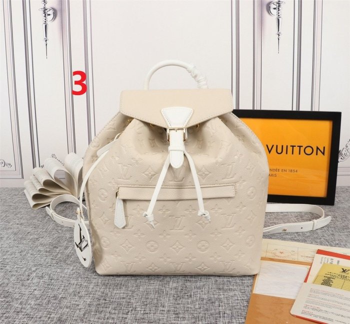 canvas and leather bag,top quality, no box,with dust bag size 27.5-33-14cm, B110