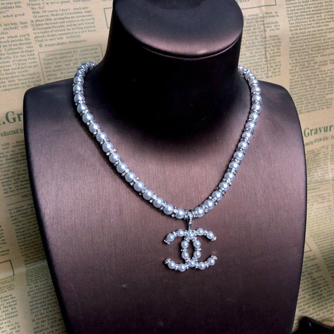 jewelry necklace, does not fade, with box, J30-138