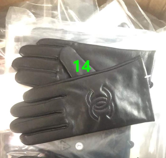Women's fur leather gloves