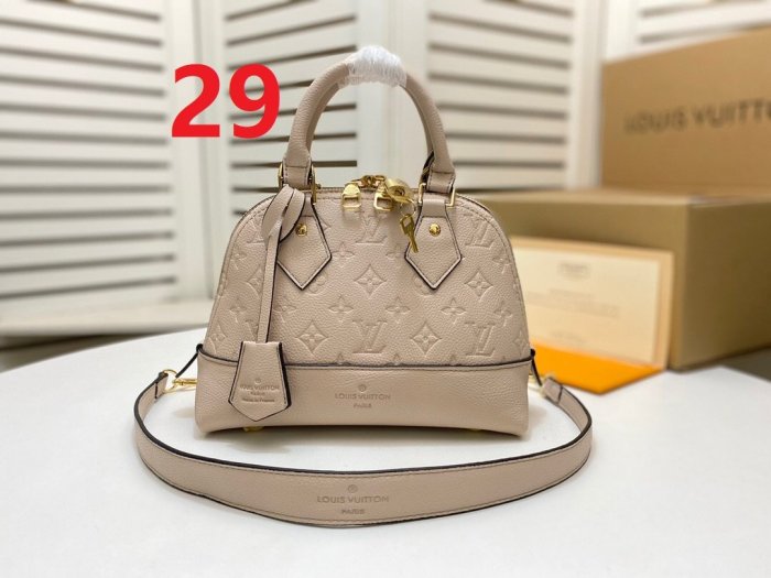 Leather Neo Aima BB bag ,AAAAA ,size 25x18x12cm,  B110
