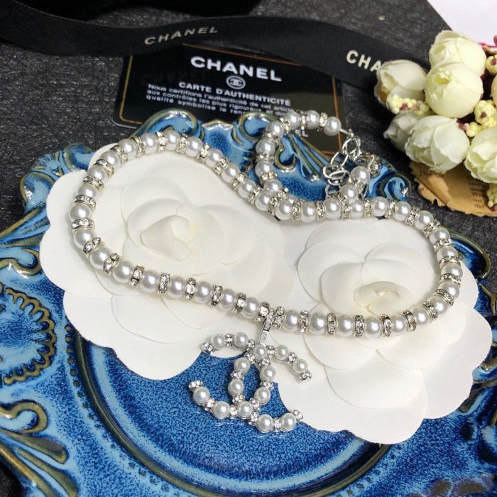 jewelry  necklace, does not fade, with box, J30-138