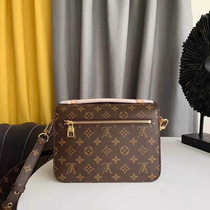 canvas and leather bag,top quality, no box,with dust bag size 25X19X9cm, B150-11