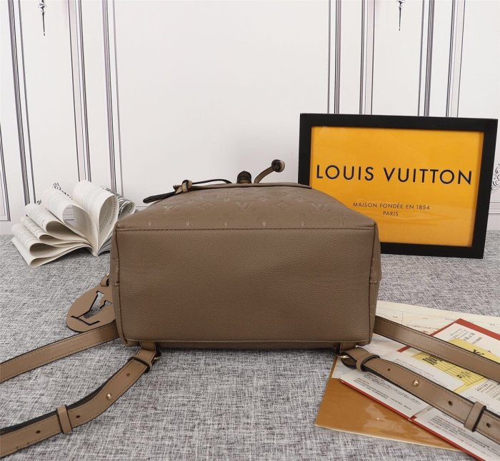 canvas and leather bag,top quality, no box,with dust bag size 27.5-33-14cm, B110
