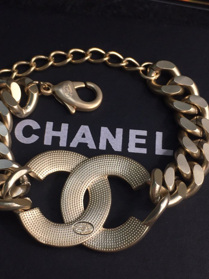 bracelet  jewelry ,with box,  J25-781