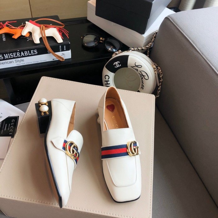 flat sandals slippers shoes  size 35-42,SS60-125-126