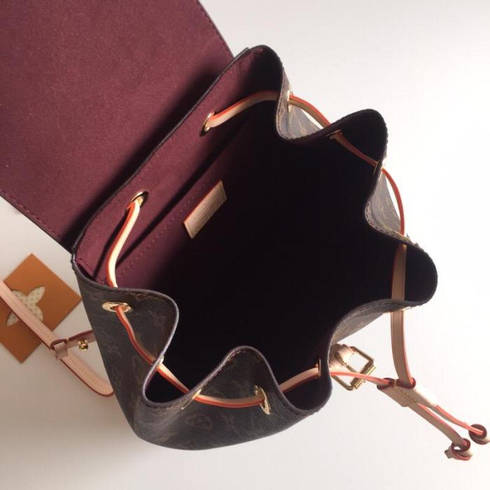 canvas and leatherbag ,top quality ,no box,with dust bag size 30-31-18cm,B110