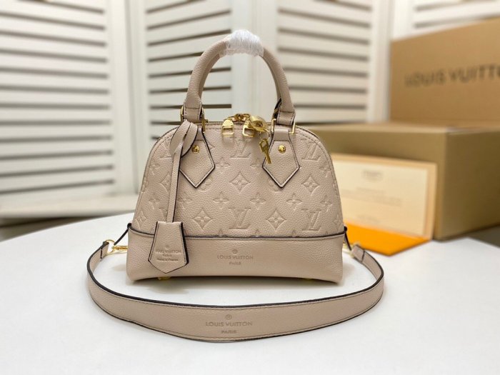 Leather Neo Aima BB bag ,AAAAA ,size 25x18x12cm,  B110