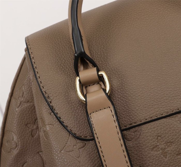 canvas and leather bag,top quality, no box,with dust bag size 27.5-33-14cm, B110
