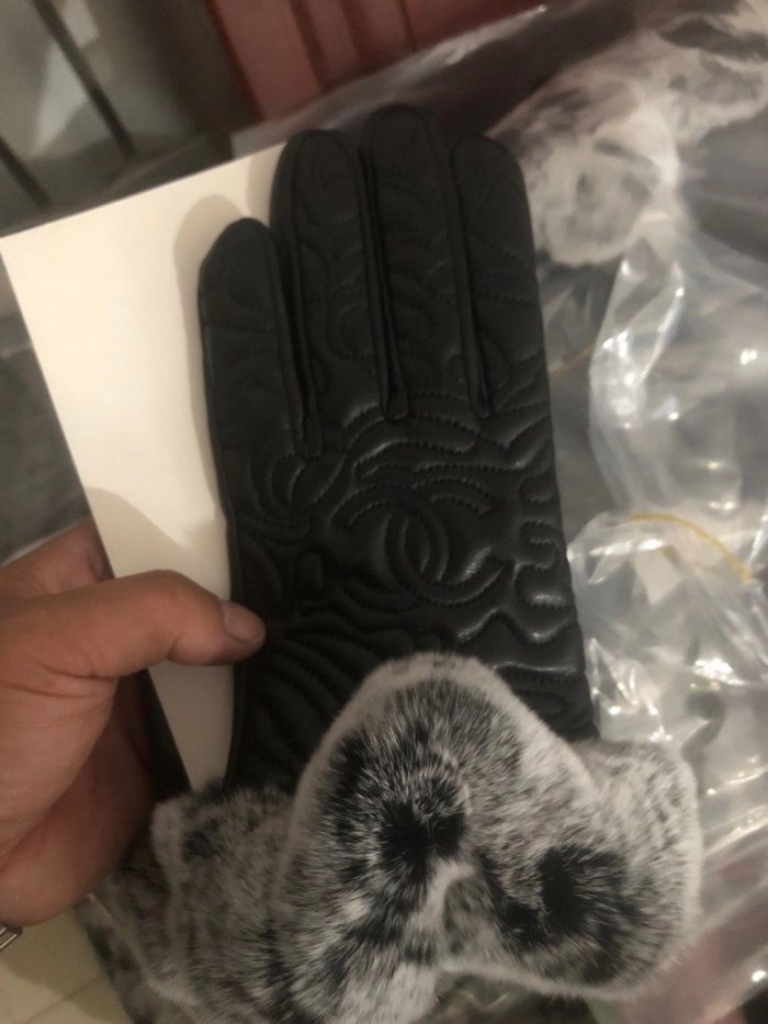 Women's fur leather gloves, with box
