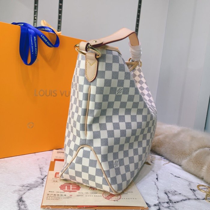 canvas and leather bag, top quality,no box,with dust bag size 41-33-15cm, B110