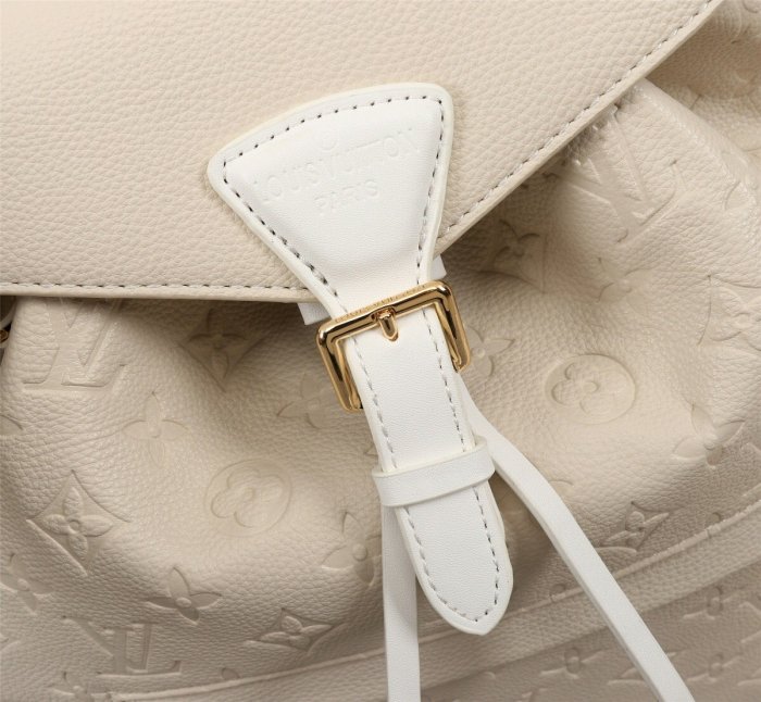 canvas and leather bag,top quality, no box,with dust bag size 27.5-33-14cm, B110