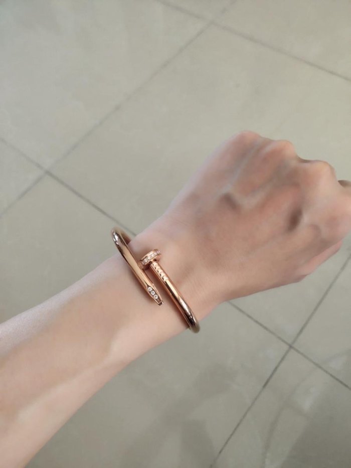 bangle bracelet  jewelry ,size 16,  with box,  J20