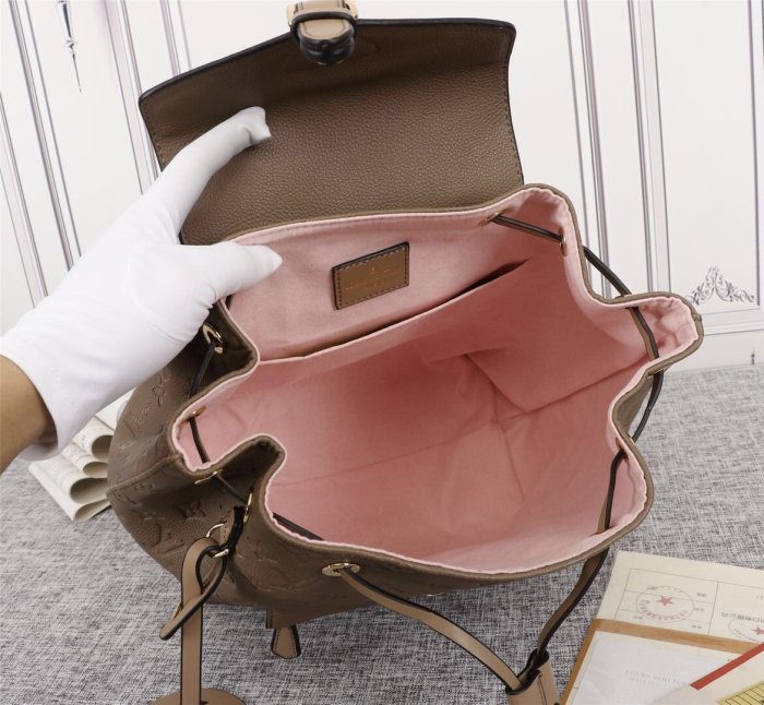 canvas and leather bag,top quality, no box,with dust bag size 27.5-33-14cm, B110