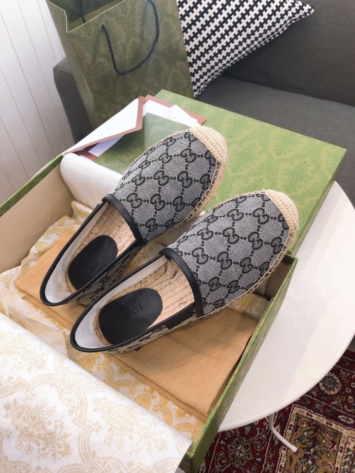 women flat shoes, size 35-41, with box ,  SS60-611-616
