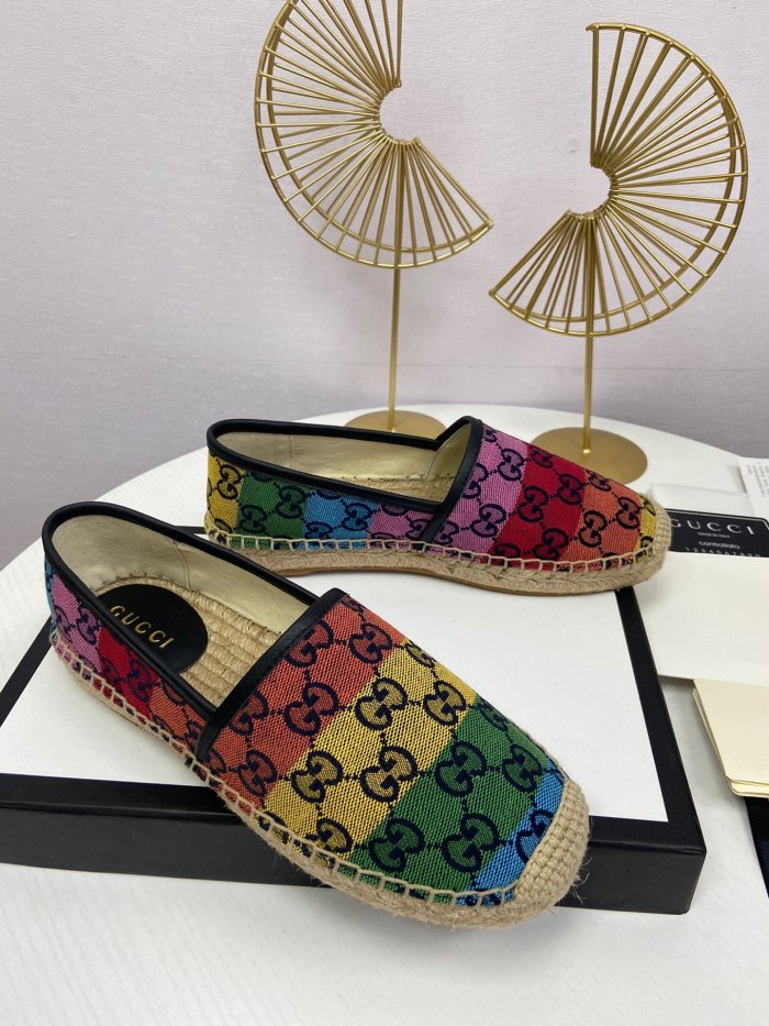 women flat shoes, size 35-41, with box ,  SS60-605-610