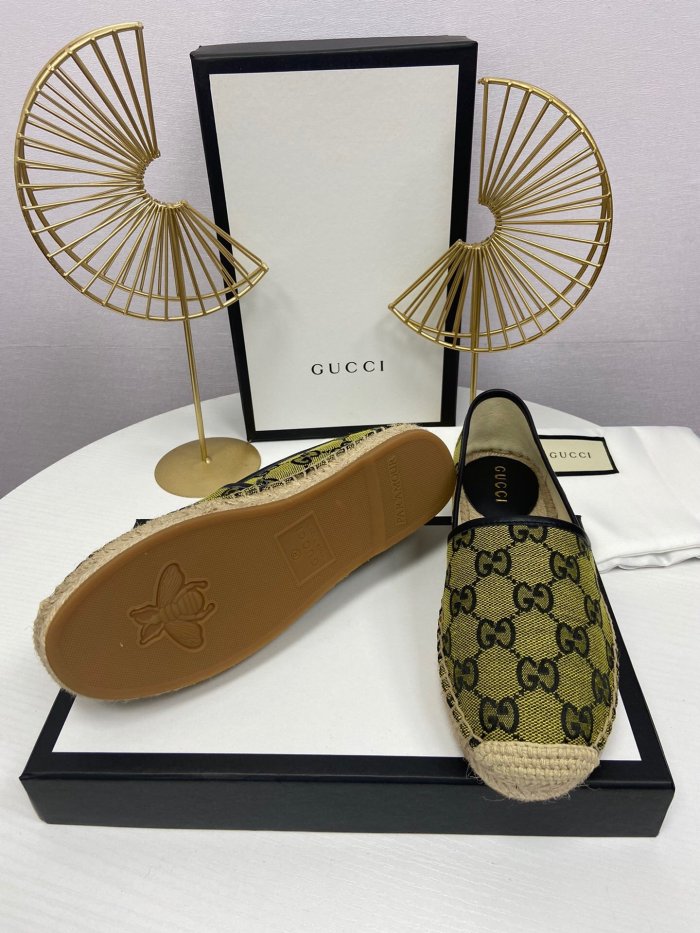 women flat shoes, size 35-41, with box ,  SS60-605-610