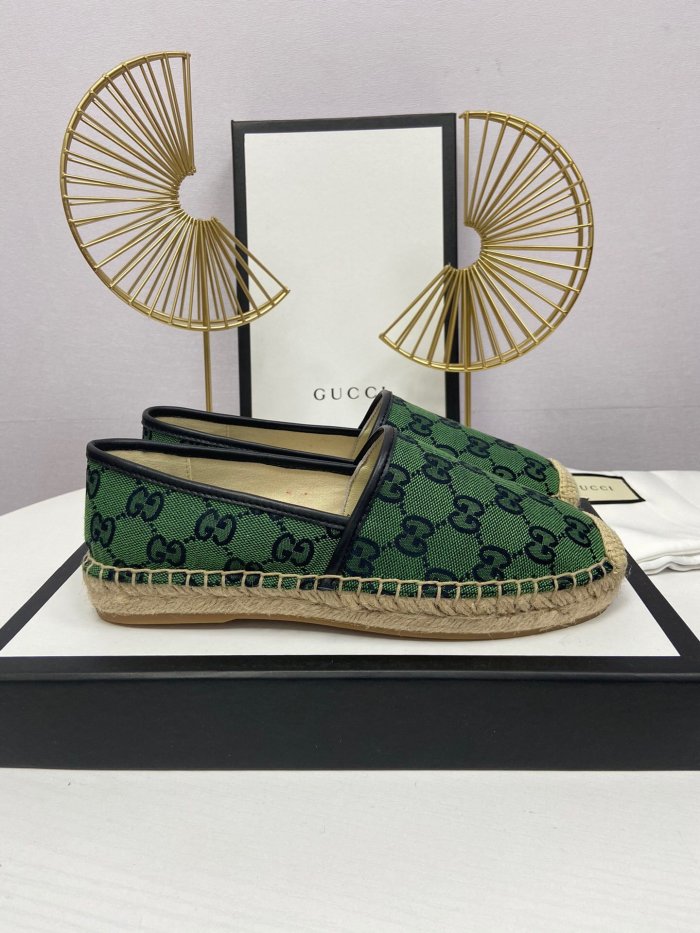 women flat shoes, size 35-41, with box ,  SS60-605-610