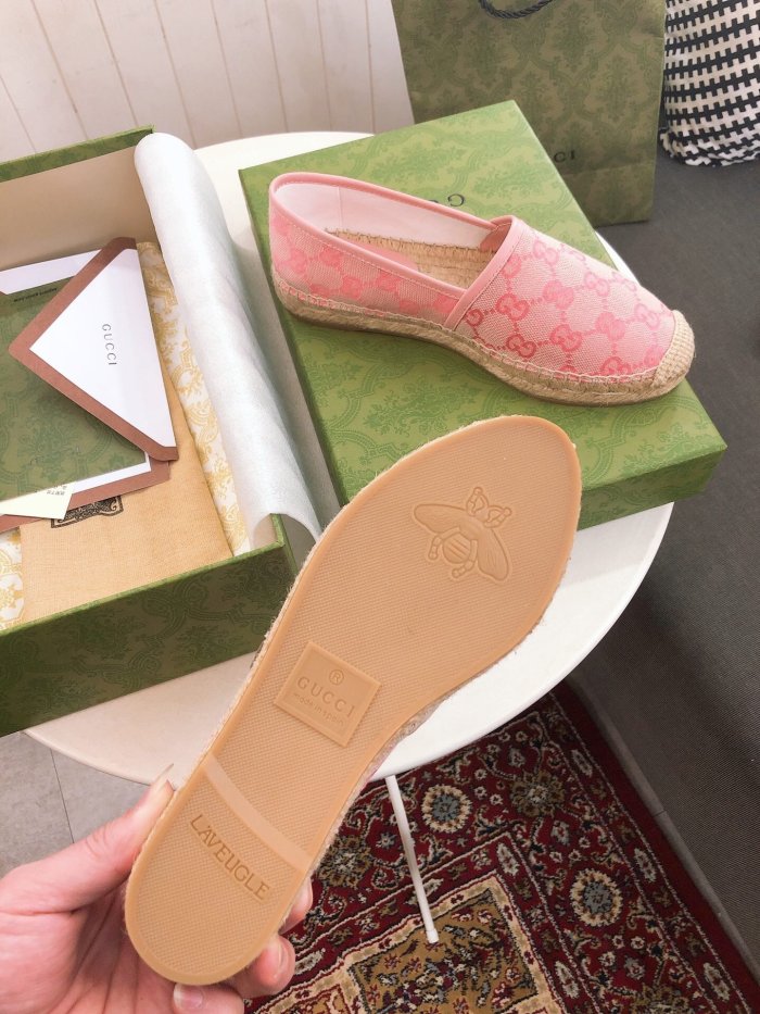 women flat shoes, size 35-41, with box ,  SS60-611-616