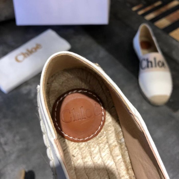 women flat shoes, size 35-40, with box ,  SS60-731-732