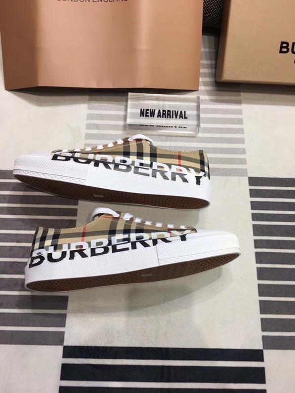women flat sneakers shoes, size 35-40, with box , SS70-743