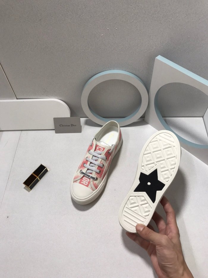 Women flat sneakers shoes, size 35-40, with box,  SS80-133-142