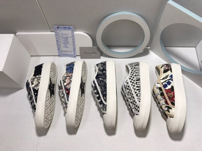 Women flat sneakers shoes, size 35-40, with box, SS80-133-142