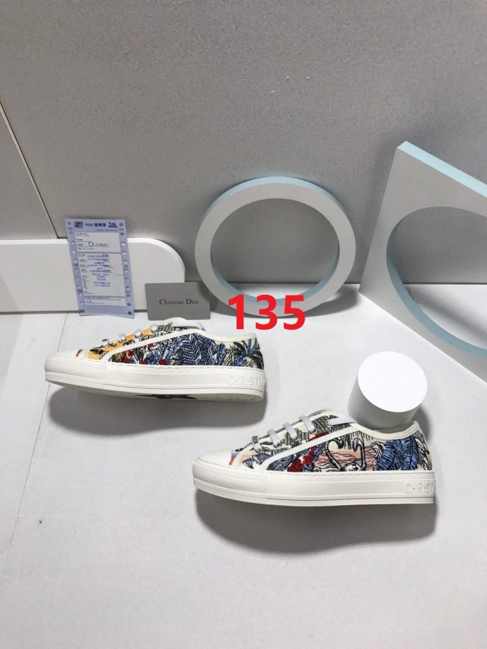 Women flat sneakers shoes, size 35-40, with box,  SS80-133-142