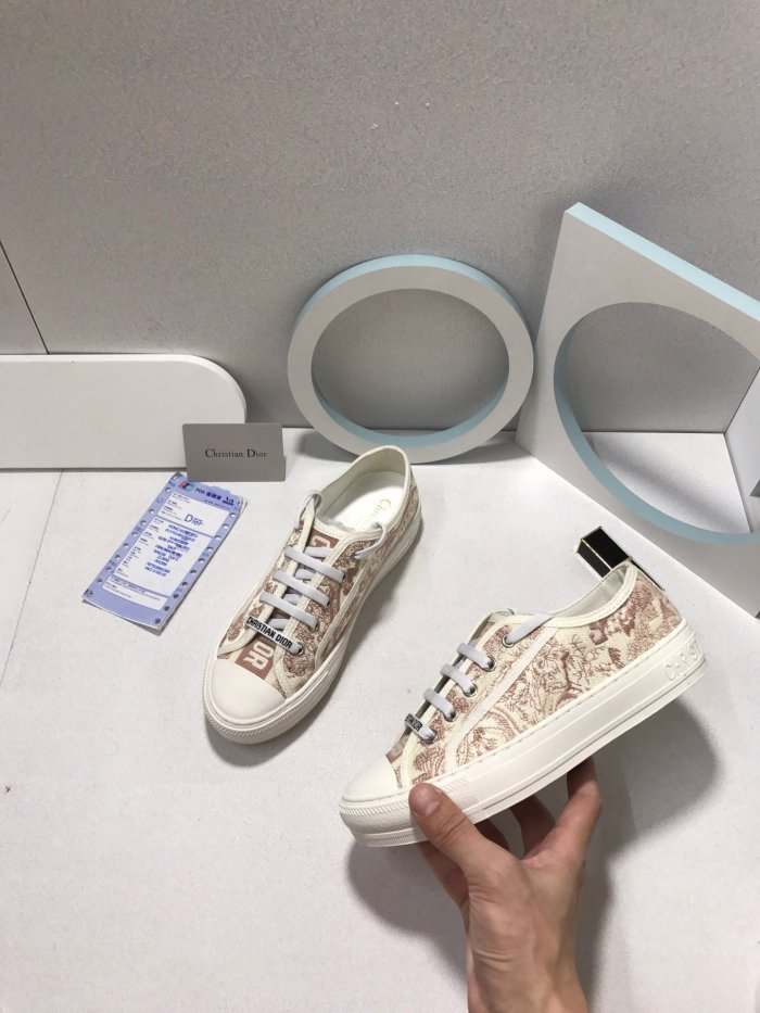 Women flat sneakers shoes, size 35-40, with box,  SS80-133-142
