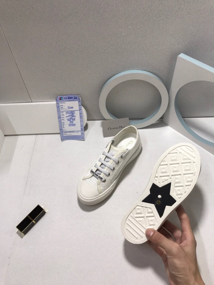Women flat sneakers shoes, size 35-40, with box,  SS80-133-142