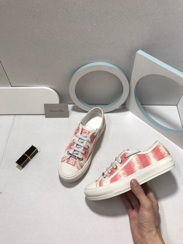 Women flat sneakers shoes, size 35-40, with box,  SS80-133-142