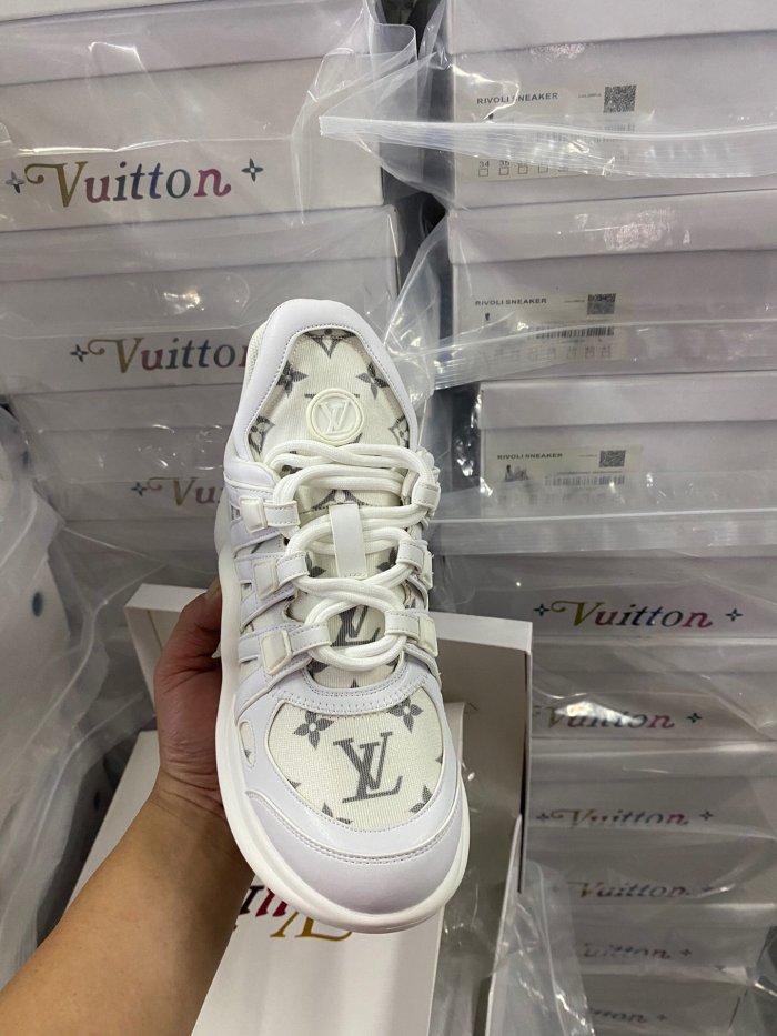 women sneakers shoes, size 35-41,  with box, SS98-138-146