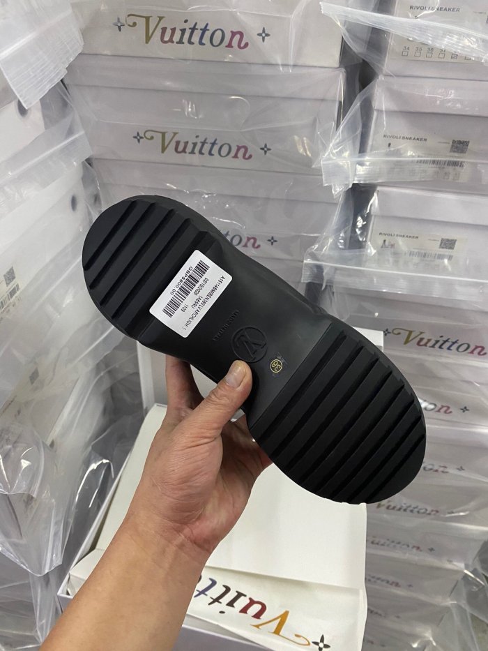 women sneakers shoes, size 35-41,  with box, SS98-138-146