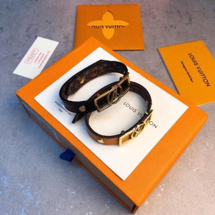 blacelet bangle  jewelry ,with box,  J25