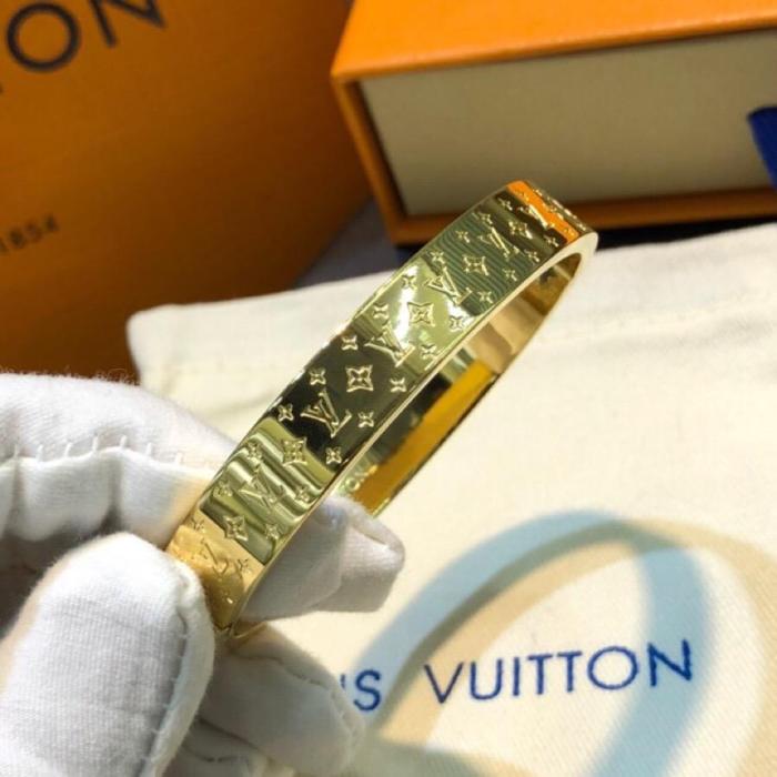 bracelet bangle cuff monogram jewelry ,with box,  J25