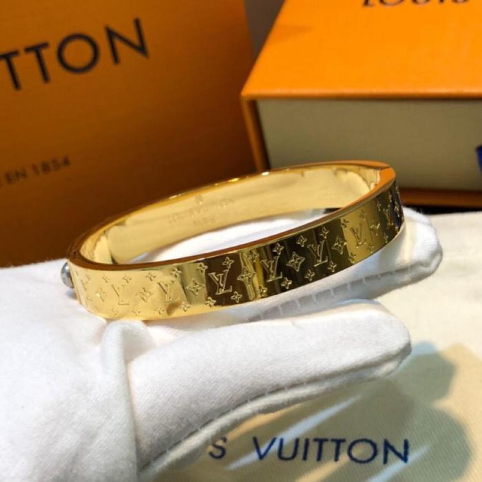 bracelet bangle cuff monogram jewelry ,with box,  J25