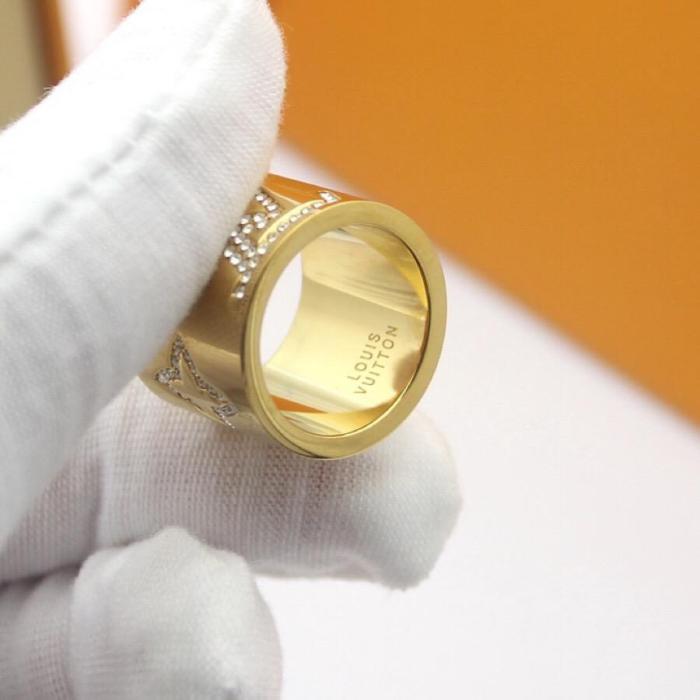 Ring jewelry ,with box,  J25