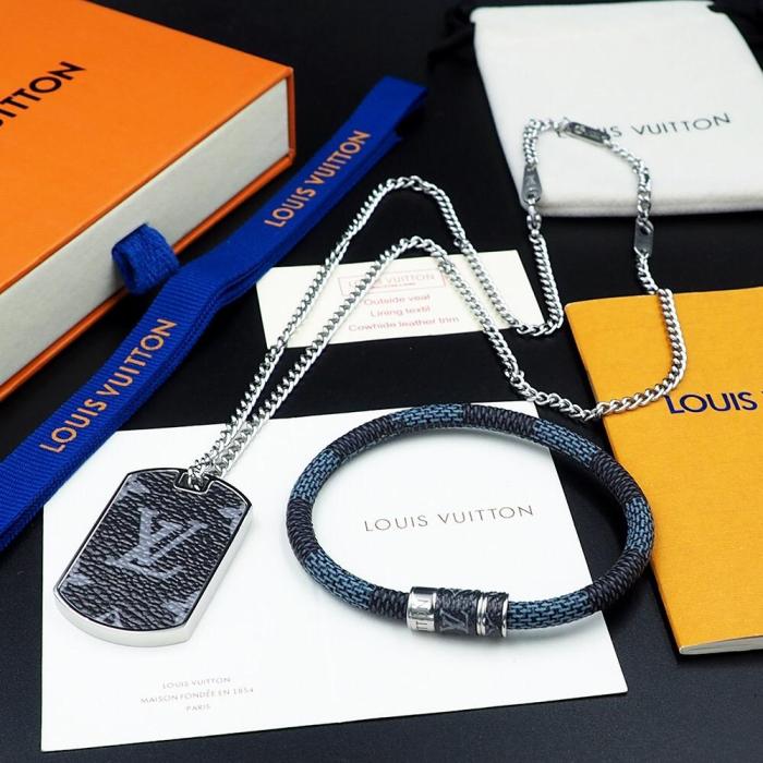 bracelet bangle jewelry ,with box,  J25
