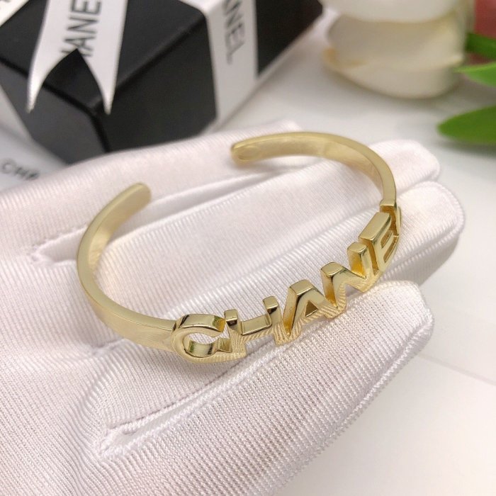 bracelet bangle cuff jewelry ,with box,  J25-875