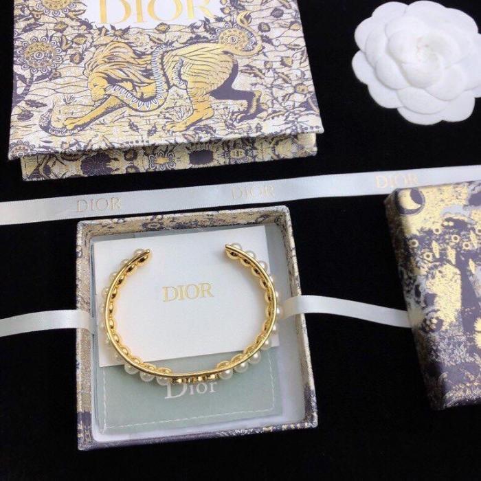 bracelet bangle cuff jewelry ,with box,  J25-859