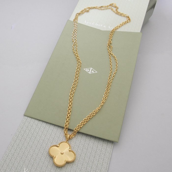 necklace  jewelry ,with box,  J25