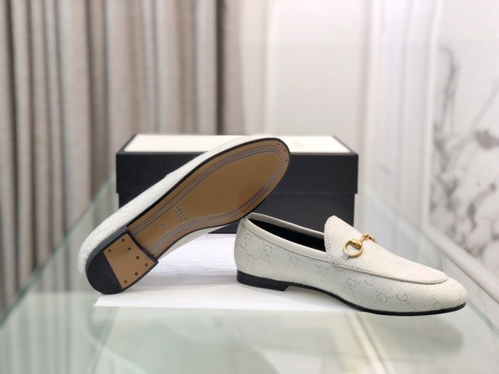 flat shoes  size 35-44,with box, SS60-776