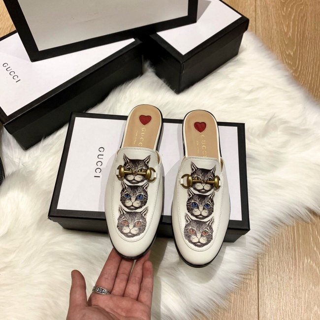 flat sandals slippers shoes size 35-44, with box, SS60-773
