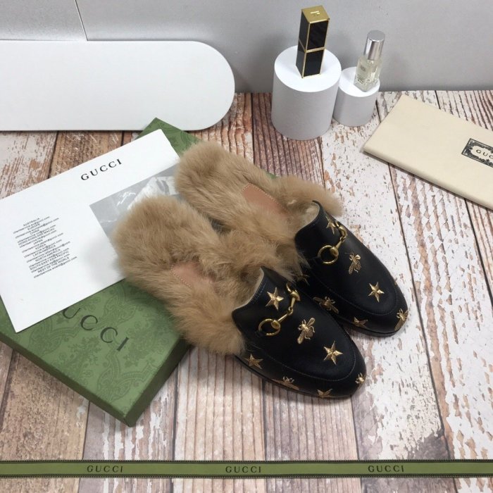 flat fur shoes, size 35-44, with box, SS70-813
