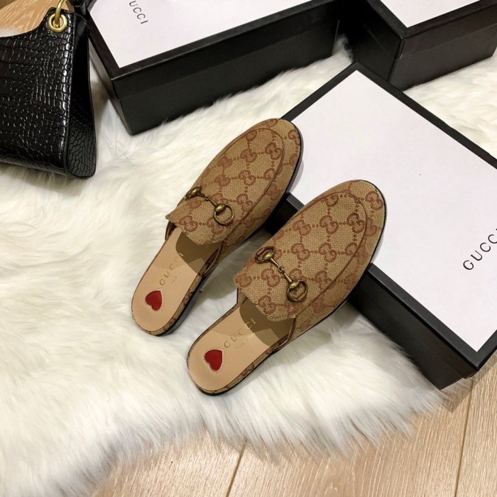 flat sandals slippers shoes  size 35-44, with box, SS60-765