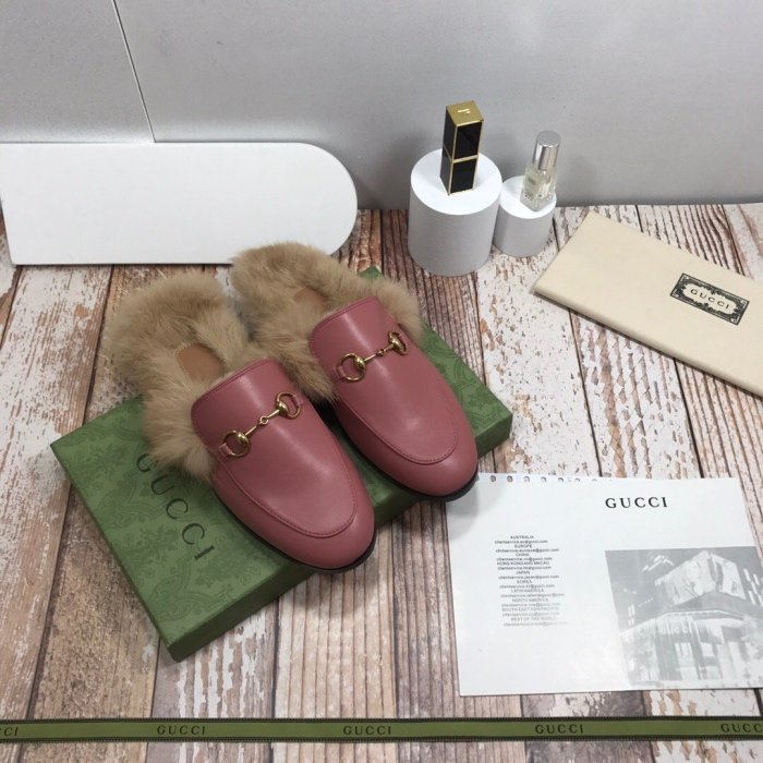 flat fur shoes, size 35-44, with box, SS70-817