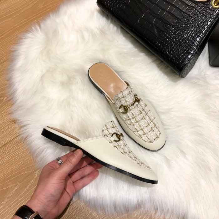 flat sandals slippers shoes  size 35-44, with box, SS60-767