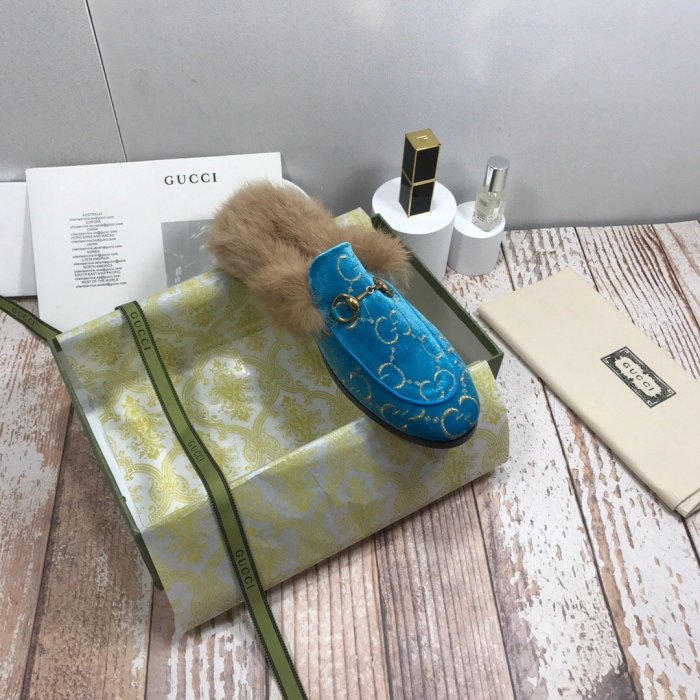 flat fur shoes, size 35-44, with box, SS70-808