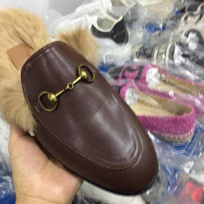 flat fur shoes, size 35-44, with box, SS70-276